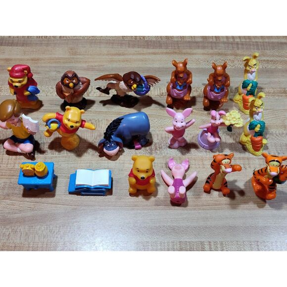 Huge Vintage Lot Of Disney Winnie The Pooh Figures Approx. 3" - Picture 2 of 14